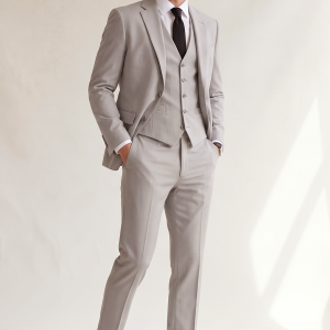 RAYMOND 45 % FINE COTTON BLENDED FABRIC SILVER COLOUR SOLID PATTERN UNSTITCHED SUIT FABRIC OF 3.25 MTS / VV2845